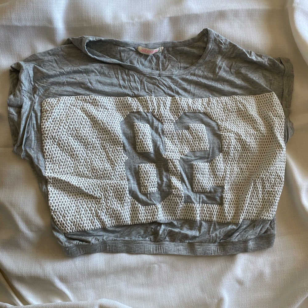 🆕 grey & white crop top - Large